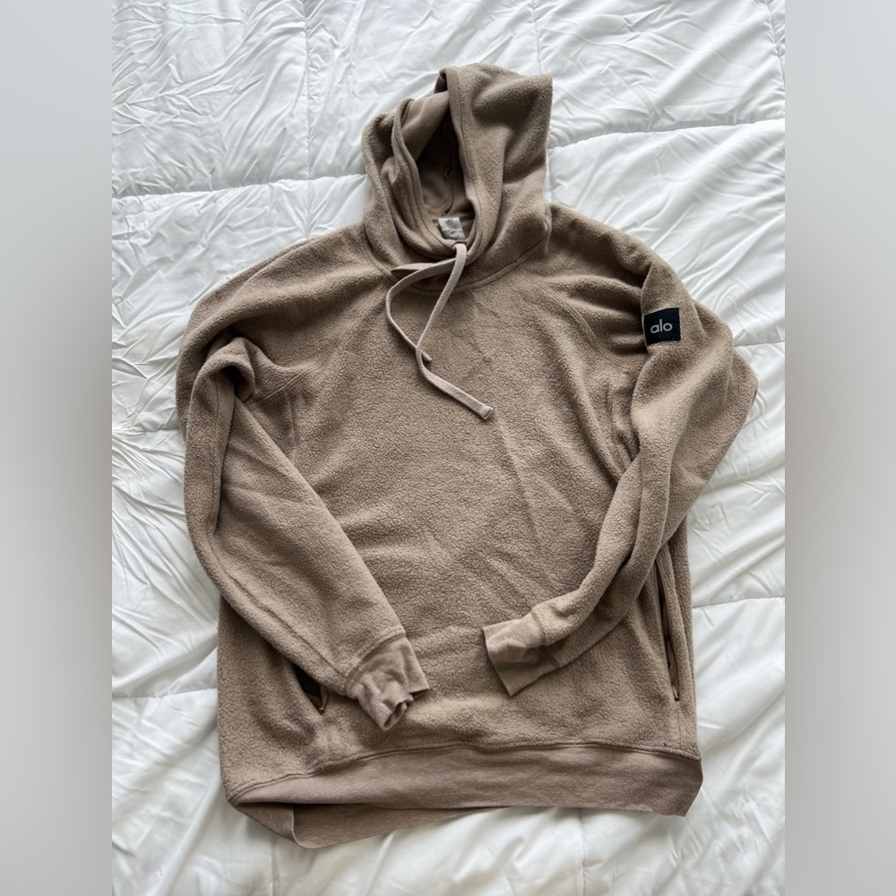 ALO Yoga Triumph Reversed Fleece Hoodie Beige